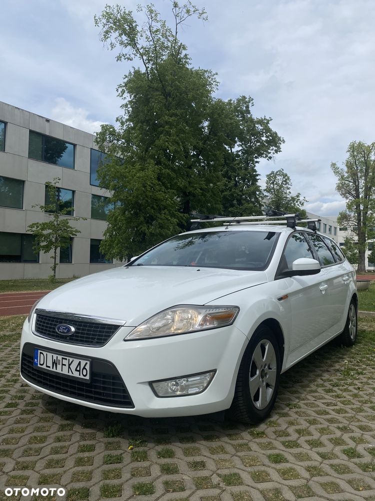 Ford Mondeo 1.6 Ambiente - 1