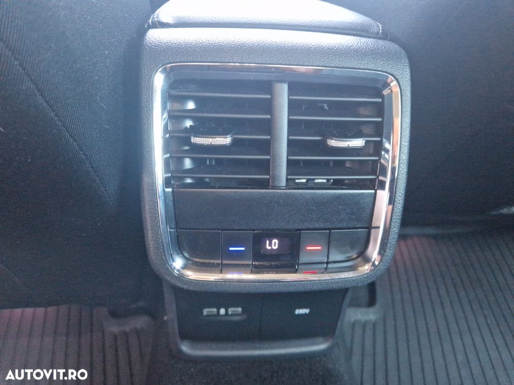 Skoda Octavia 2.0 TDI DSG 4X4 Style - 19