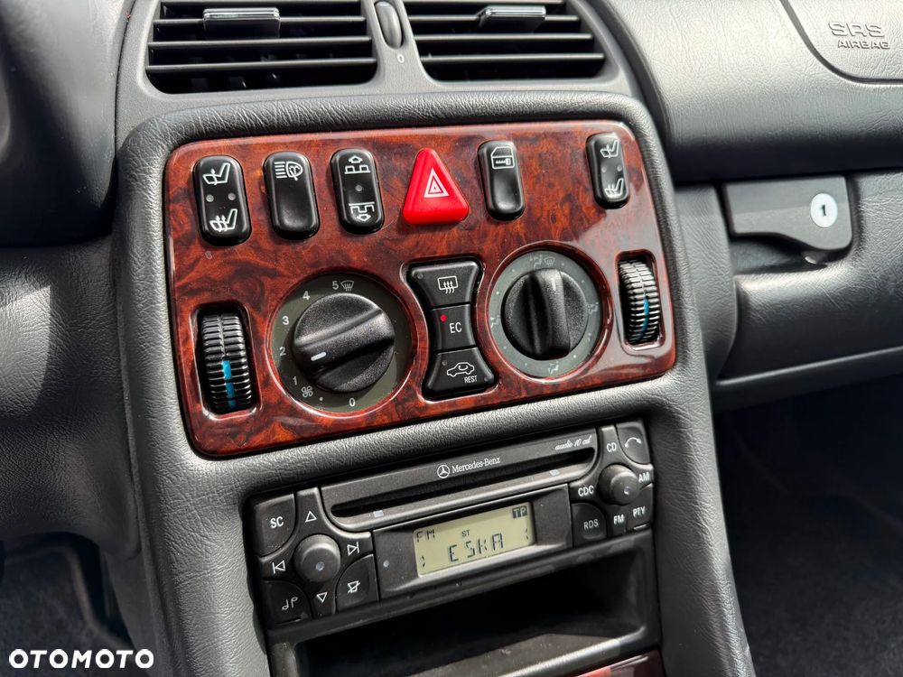 Mercedes-Benz CLK - 21