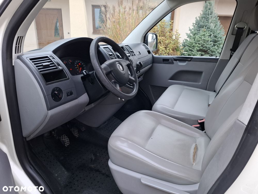 Volkswagen Transporter - 8