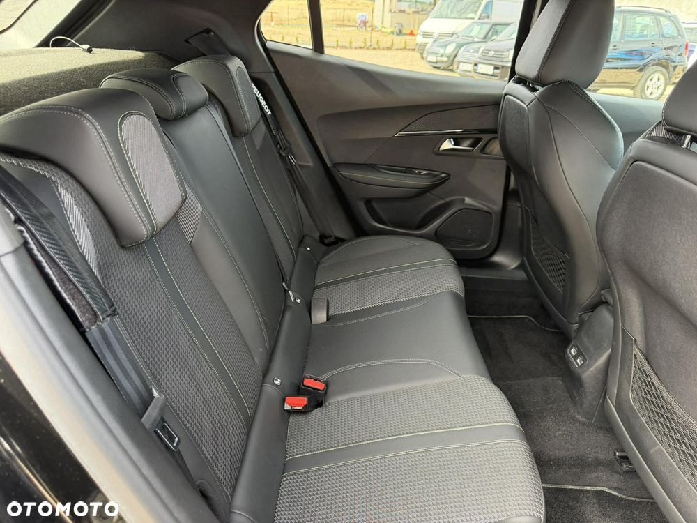 Peugeot 2008 1.5 BlueHDi GT Line S&S EAT8 - 20