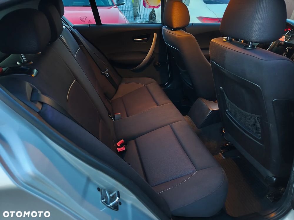 BMW Seria 1 - 15