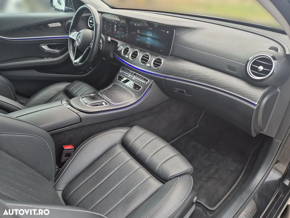 Mercedes-Benz E 300 - 23