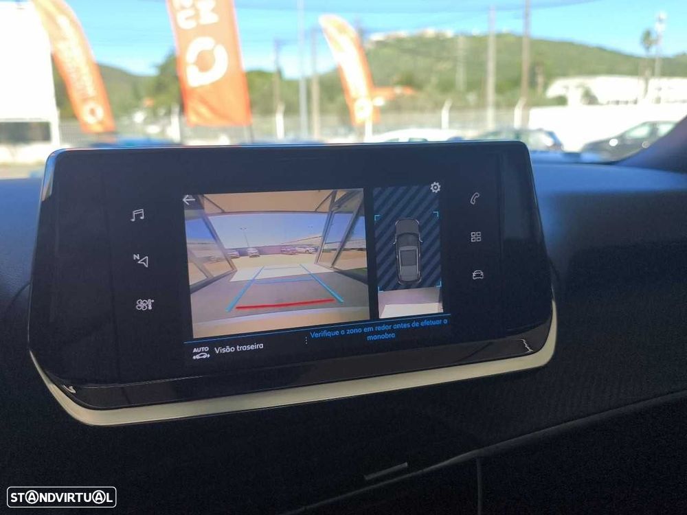 Peugeot 2008 1.2 PureTech Allure - 22