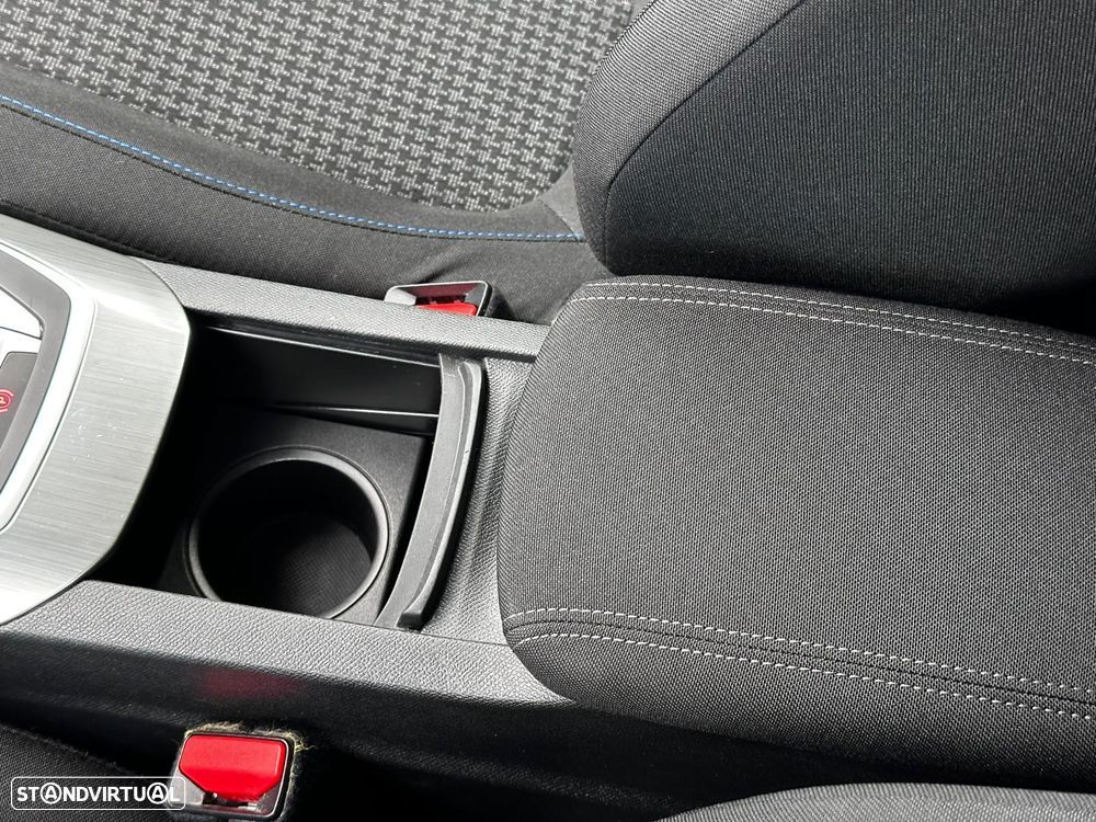 Peugeot 308 SW 1.5 BlueHDi Style EAT8 - 26