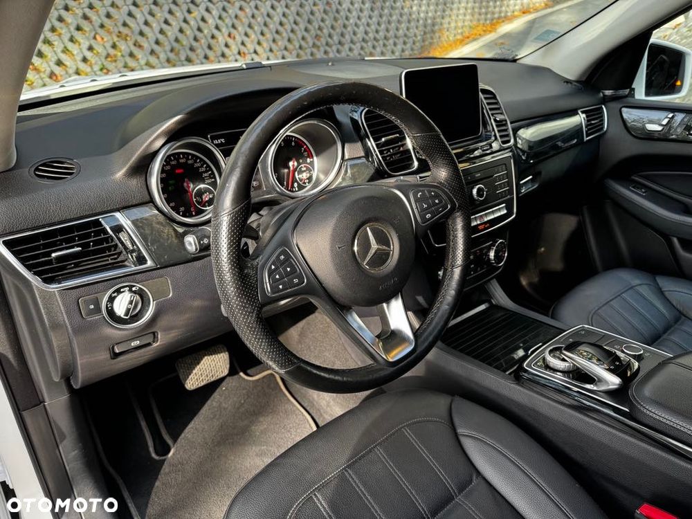 Mercedes-Benz GLE - 8