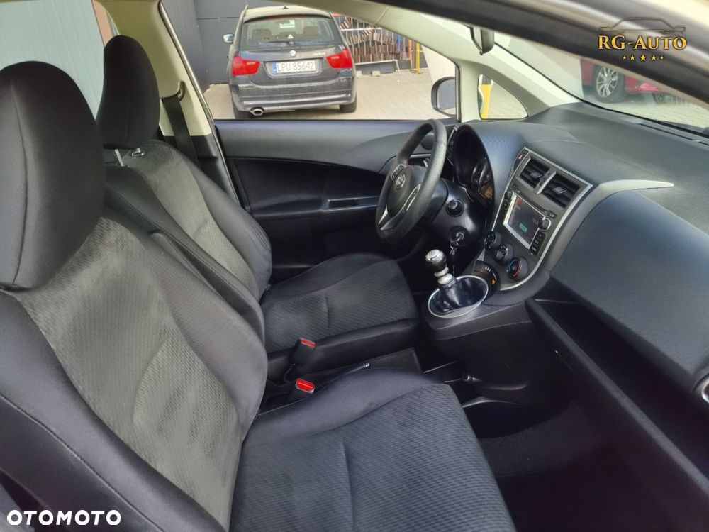 Toyota Verso S - 18