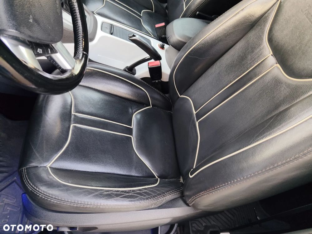 Ford Kuga 2.0 TDCi 4x4 Individual - 12