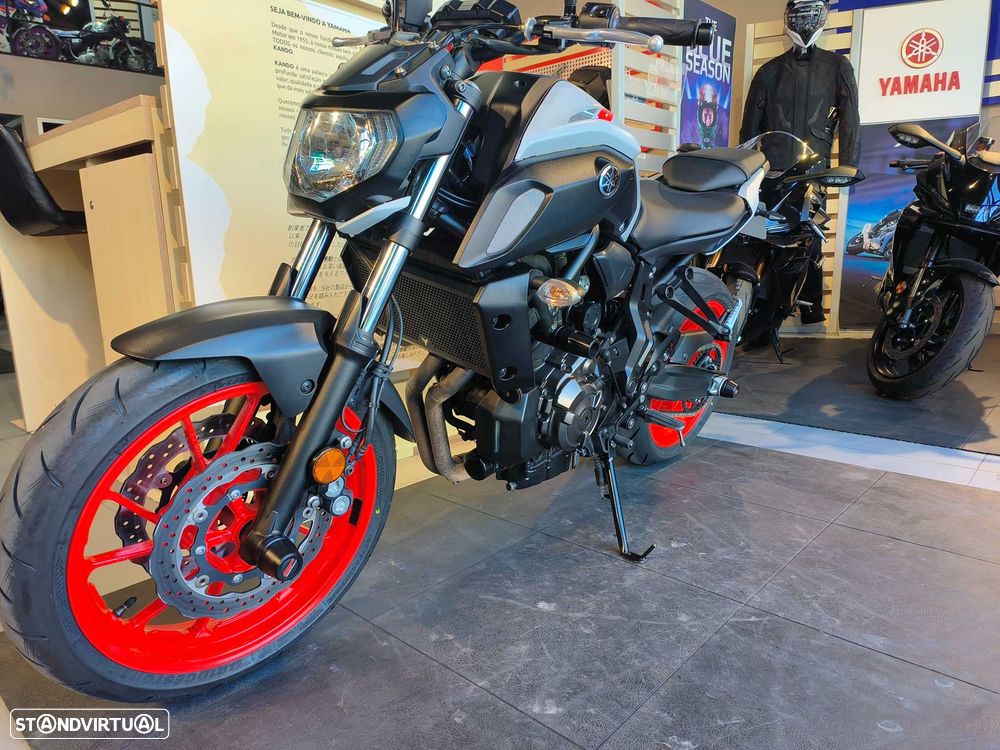 Yamaha MT-07 - 10
