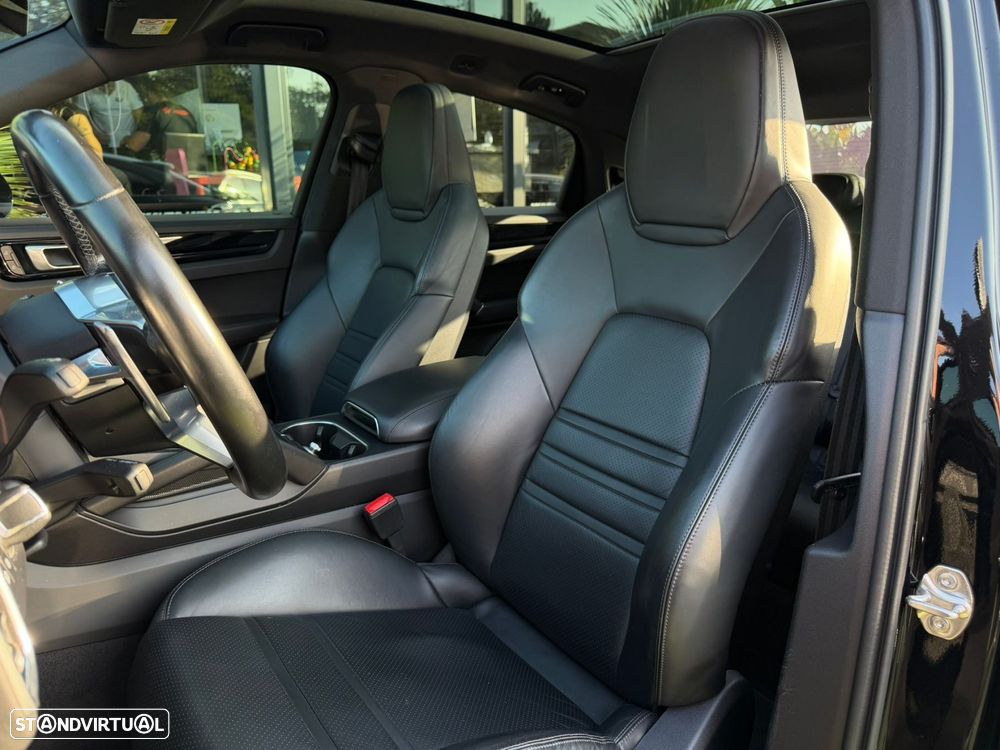 Porsche Cayenne Coupé E-Hybrid Tiptronic S - 20