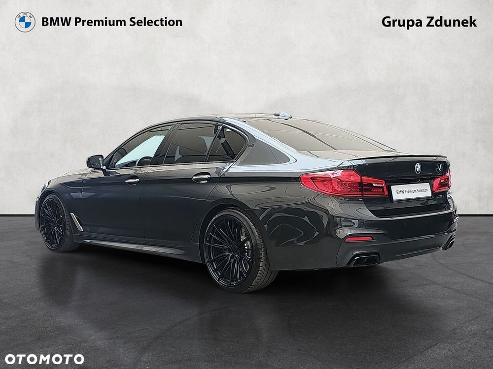 BMW Seria 5 M550i xDrive - 8