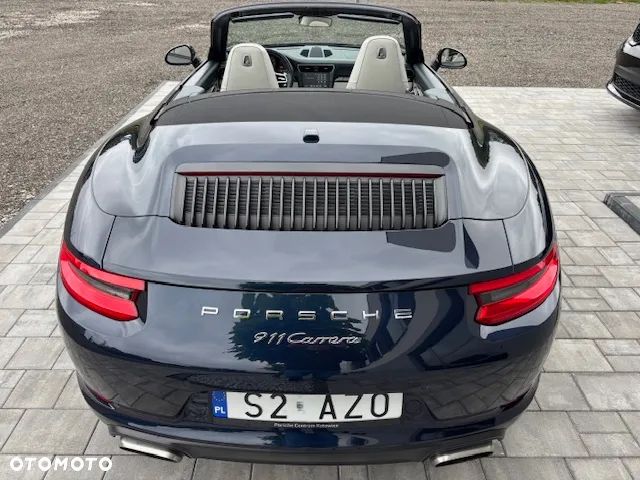Porsche 911 Carrera PDK Cabrio - 17