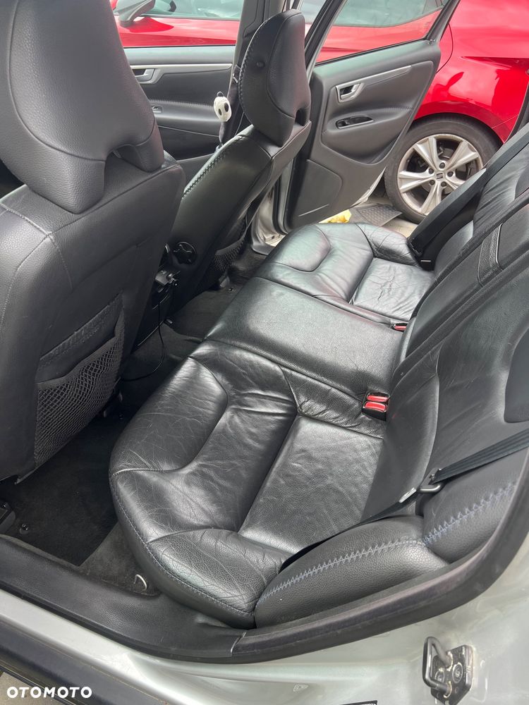 Volvo XC 70 - 12