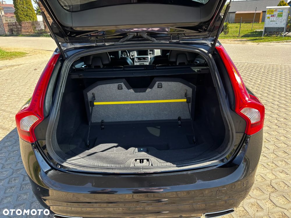 Volvo V60 D3 Geartronic Linje Svart - 10