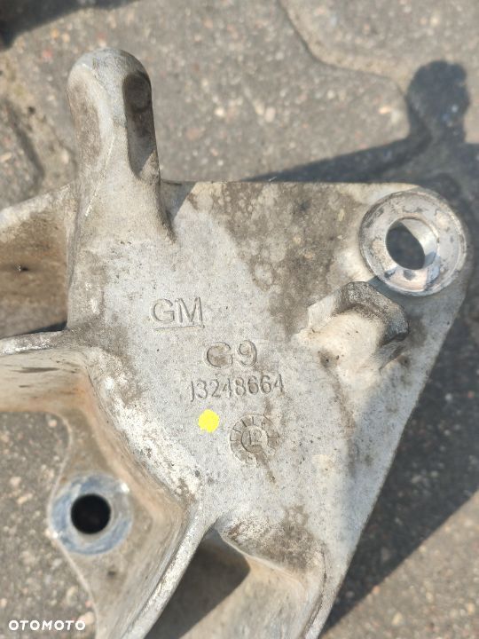 WAHACZ PRAWY I LEWY OPEL ASTRA J - 16