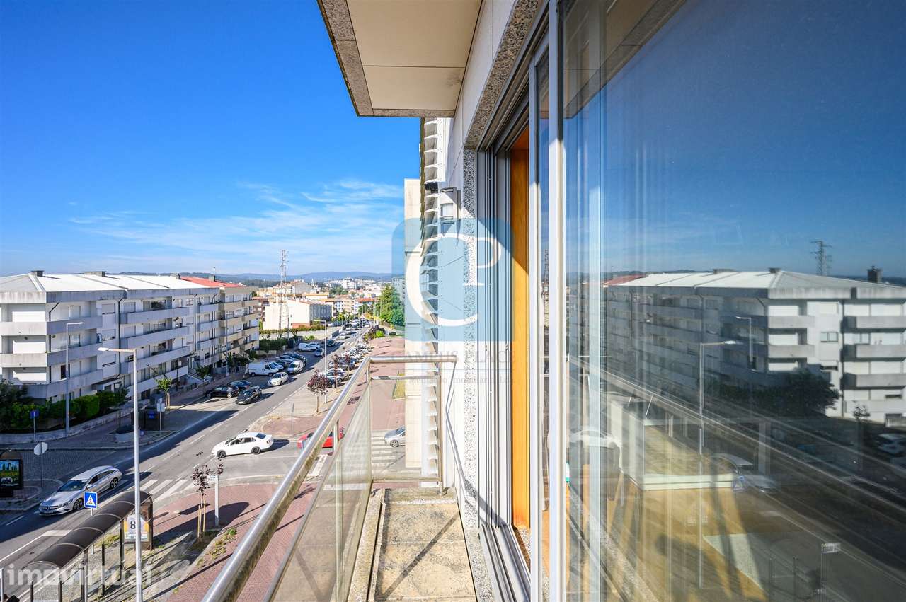 Apartamento T2 como novo e com varanda em Águas Santas, Maia - Grande imagem: 5/26
