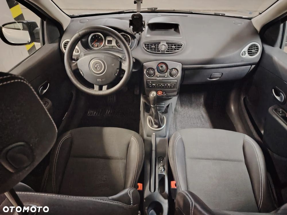 Renault Clio 1.5 dCi Alize - 7