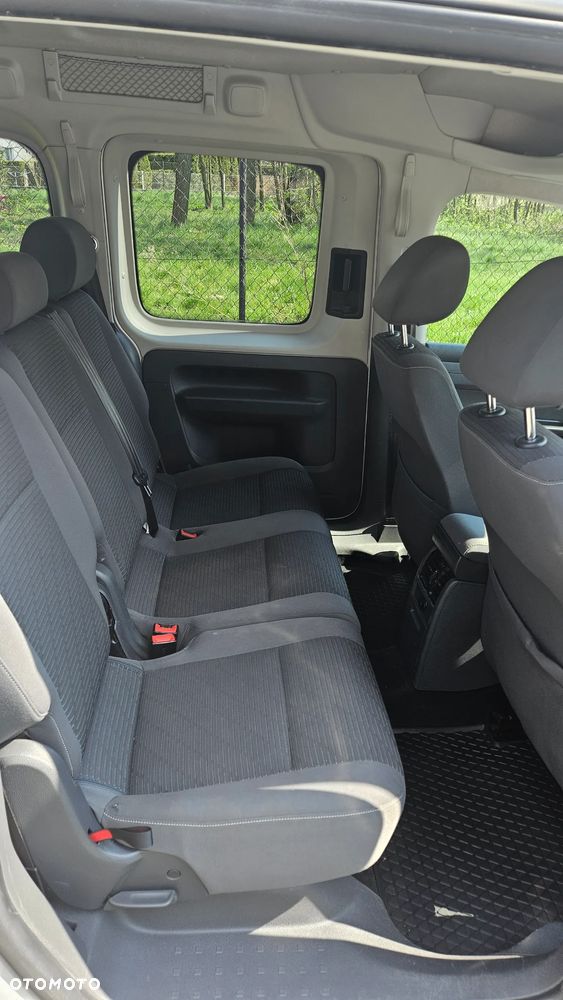 Volkswagen Caddy Comfortline Edition 4Motion DSG - 11