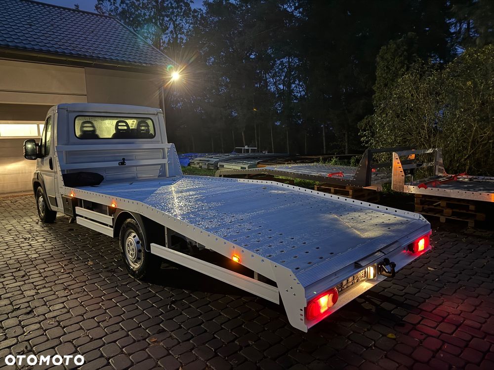 Mercedes-Benz Sprinter - 7