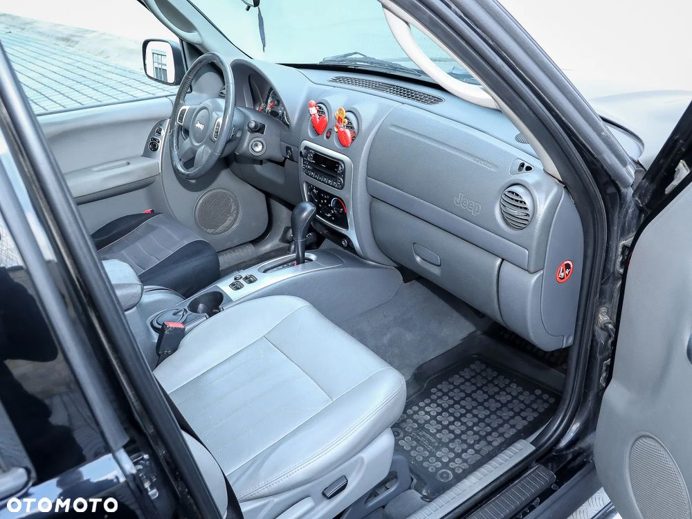 Jeep Cherokee 2.8 CRD Automatik Limited - 19