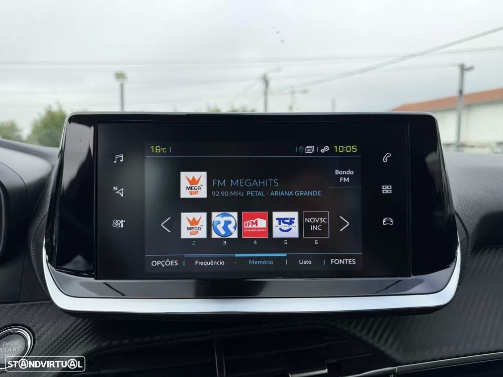 Peugeot e-2008 50 kWh Active - 29