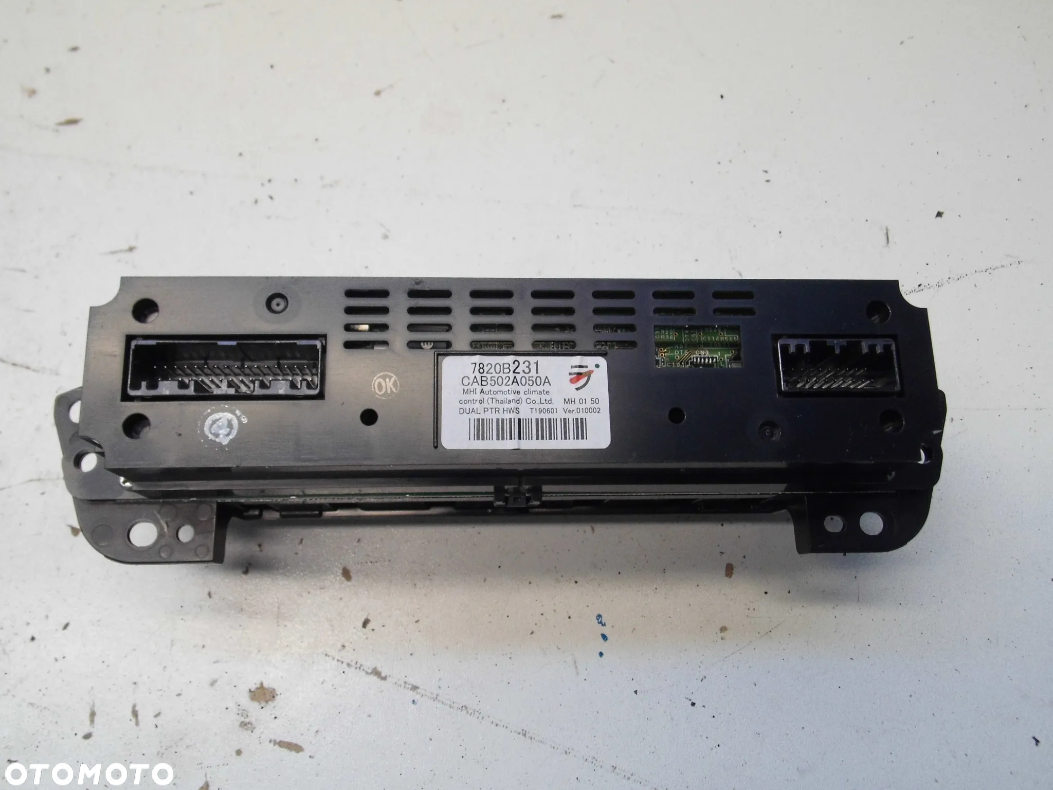 PANEL KLIMATYZACJI MITSUBISHI OUTLANDER III LIFT 2020r. ORYGINAŁ - 6