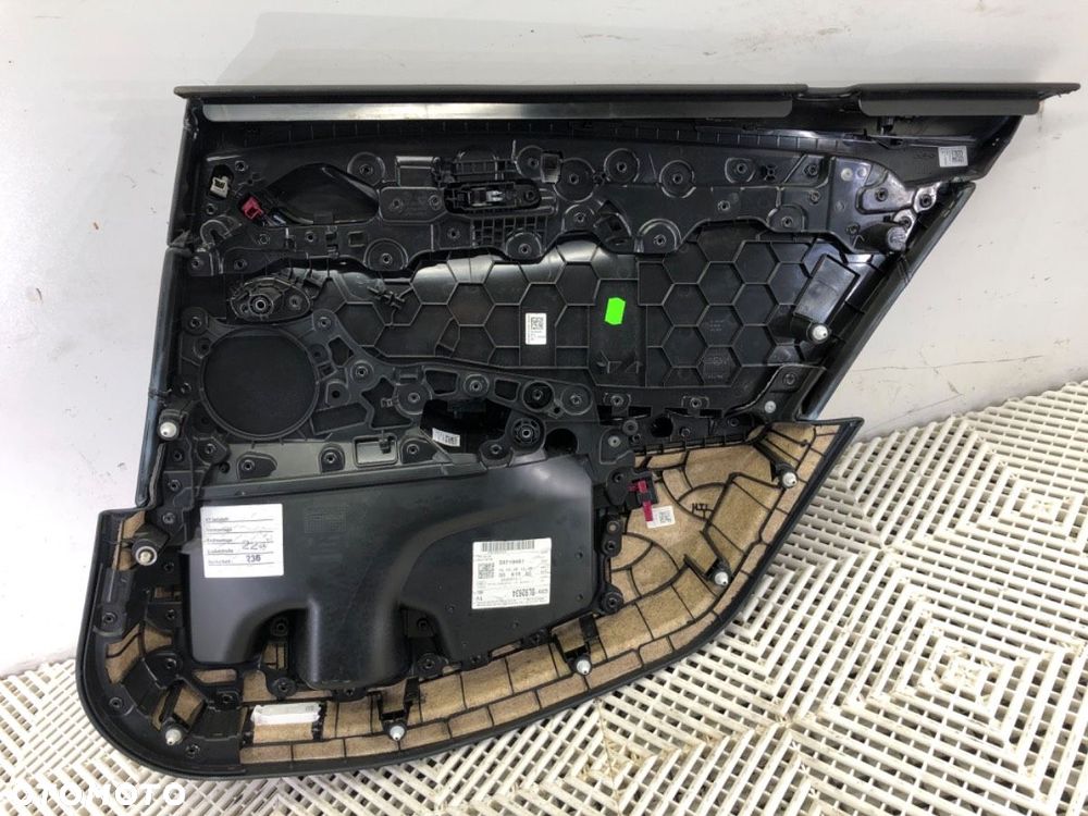 BOCZEK DRZWI LEWY TYŁ - 152.00 PLN - BMW 5 (G30, F90) 2016 - 2022 540 d xDrive 235 kW [320 KM] olej - 3