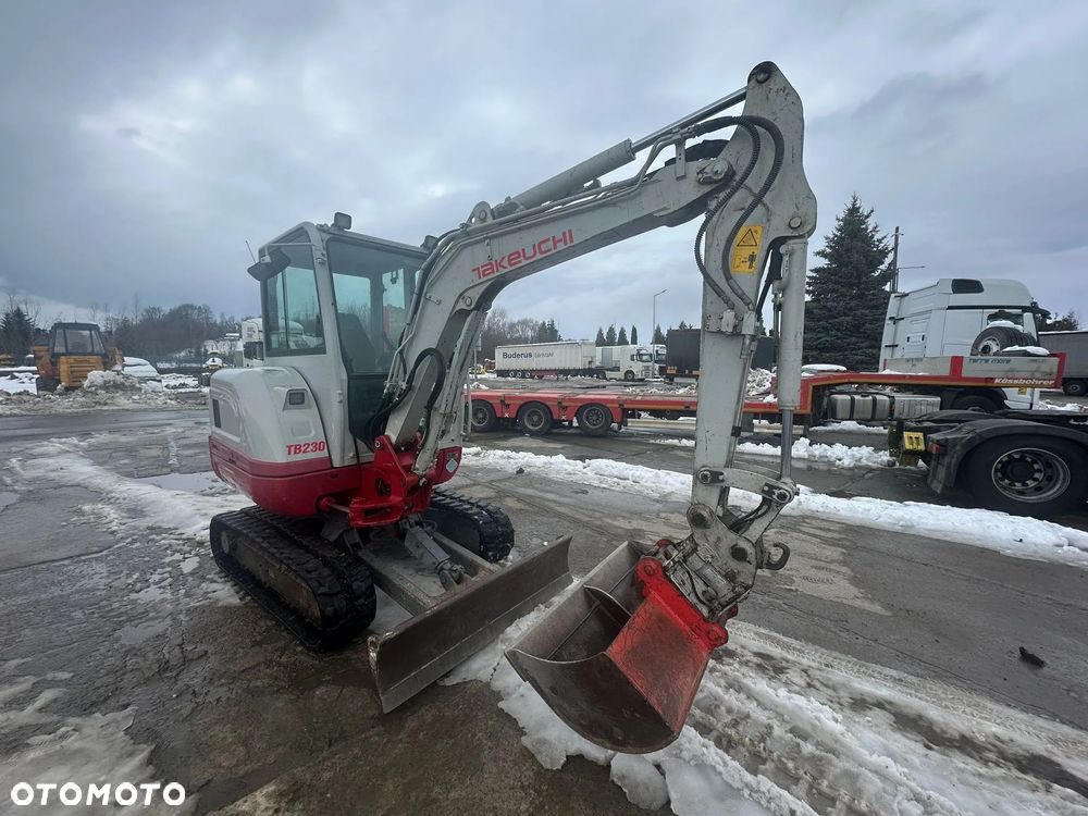 Takeuchi TB230 V3 - 5