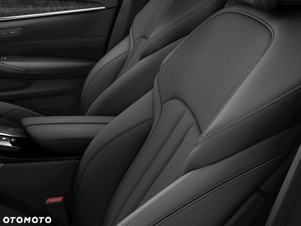 BMW Seria 5 530i xDrive M Sport sport - 10