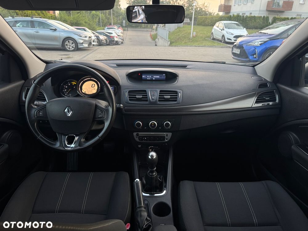 Renault Megane 1.5 dCi Bose - 8
