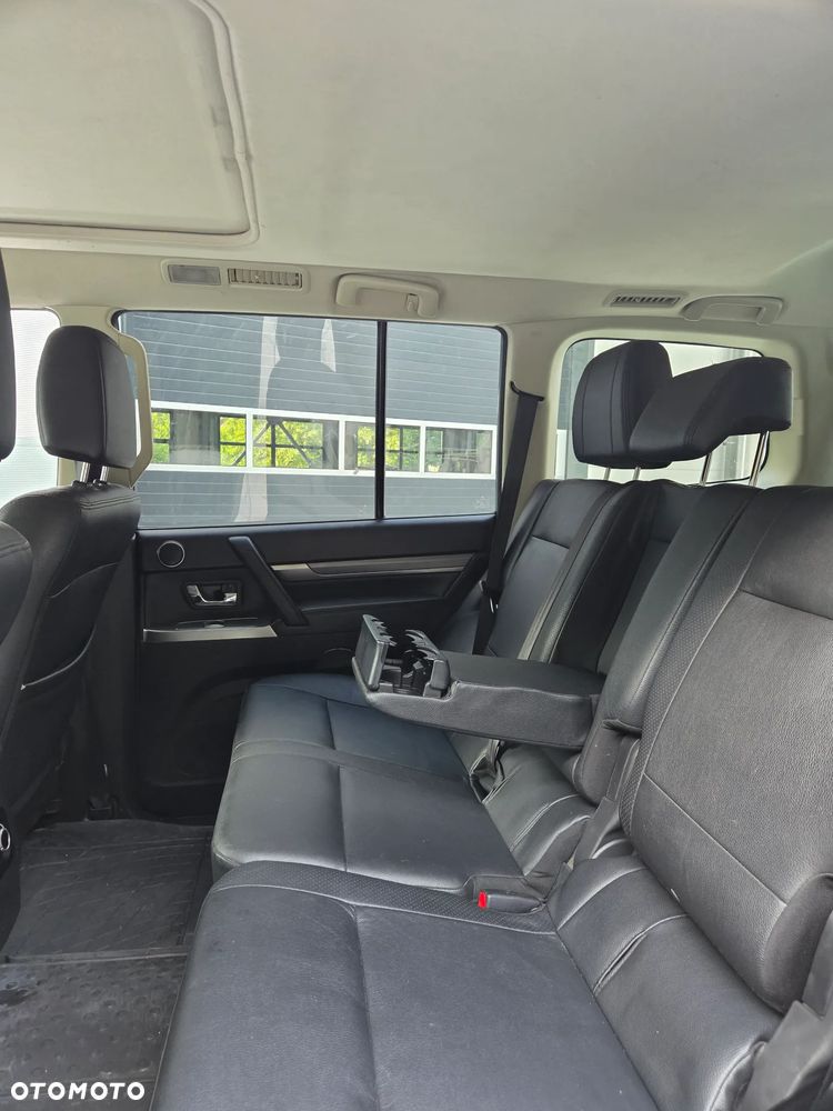 Mitsubishi Pajero 3.2 DID Instyle - 7