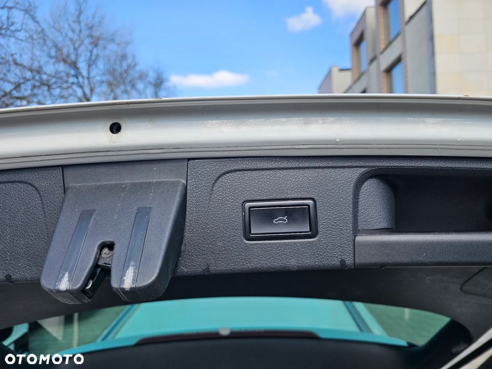 Volkswagen Passat 2.0 TDI BMT Highline DSG - 29