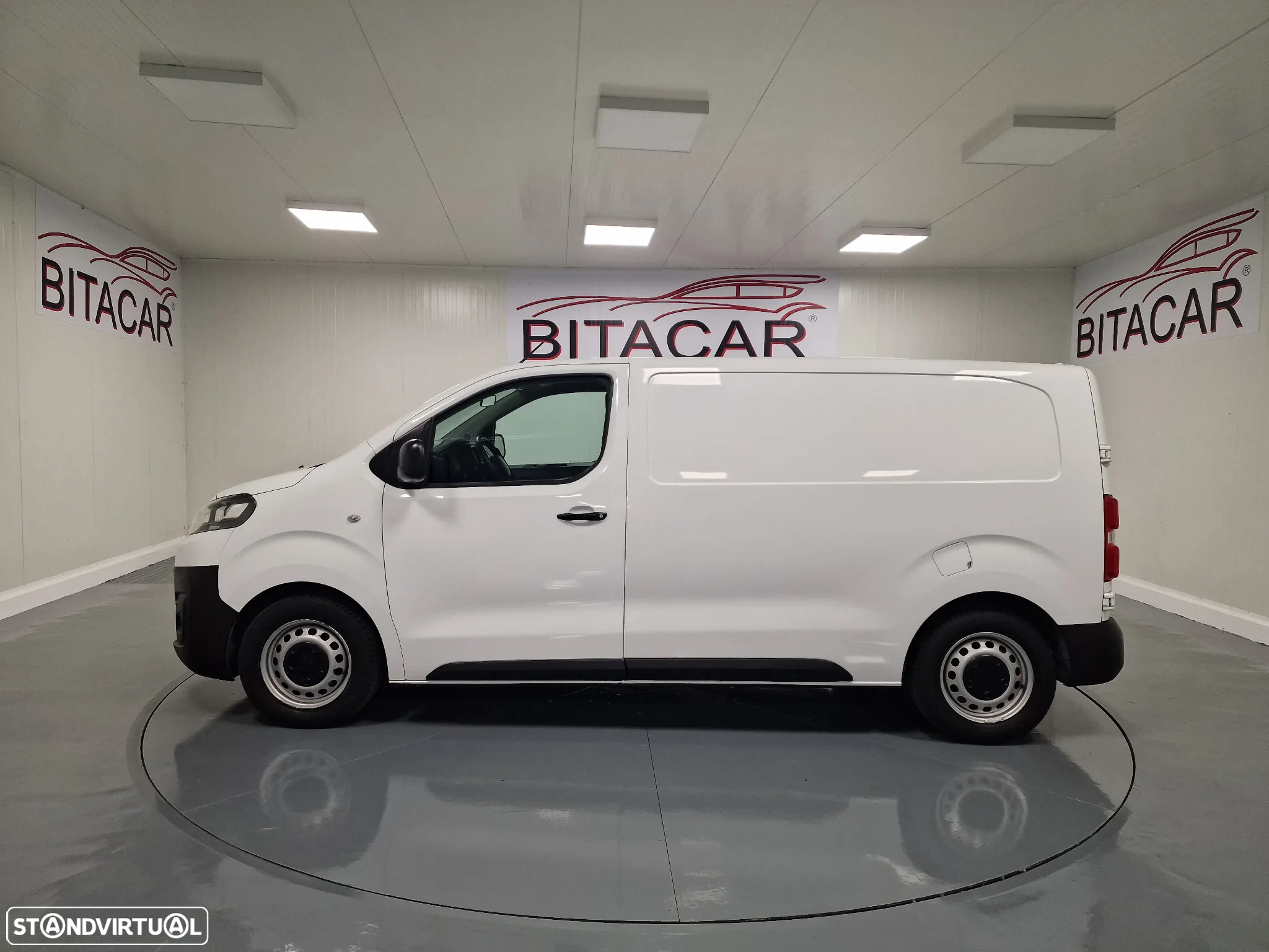 Citroën JUMPY 1.6 BLUEHDI IVA DEDUTIVEL - 14
