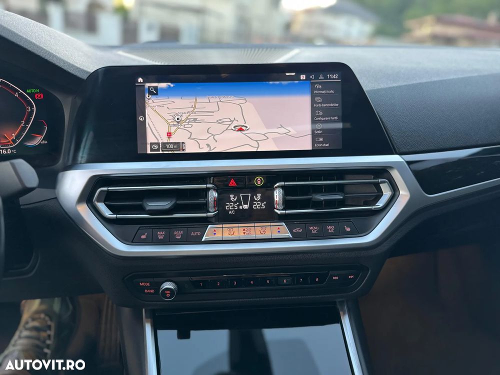 BMW Seria 3 330i xDrive AT - 14