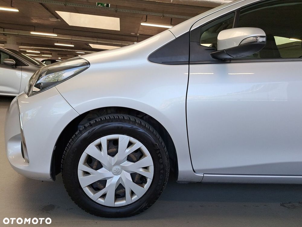 Toyota Yaris 1.5 Premium - 37