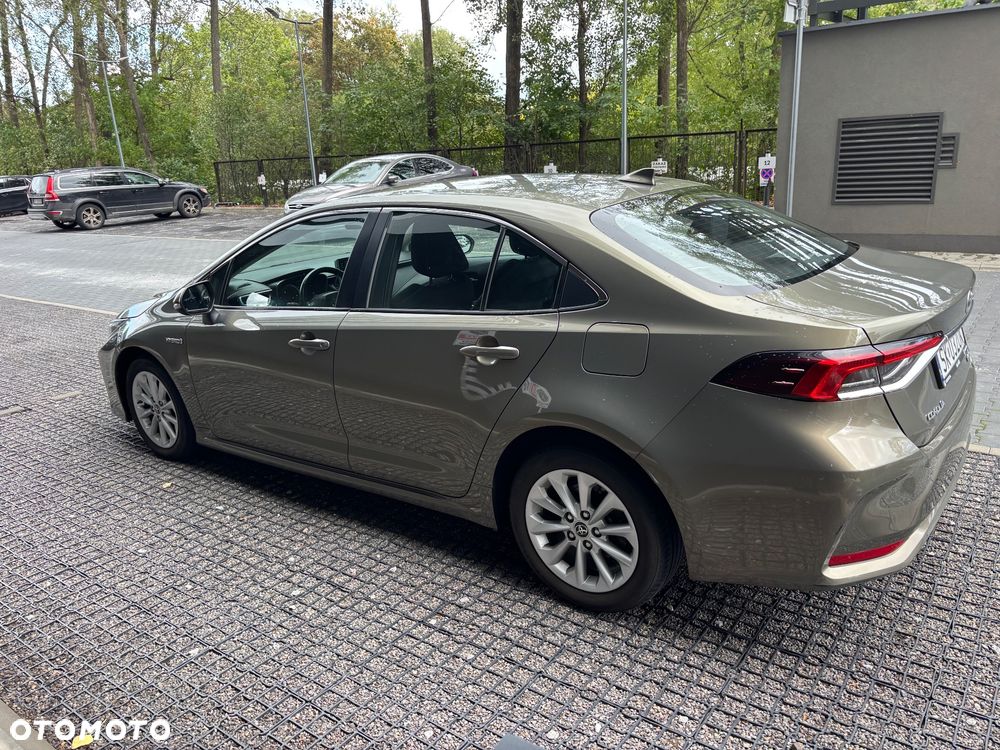 Toyota Corolla 1.8 Hybrid Executive - 14
