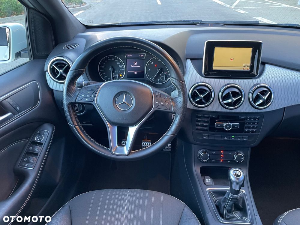 Mercedes-Benz Klasa B 180 CDI (BlueEFFICIENCY) - 18