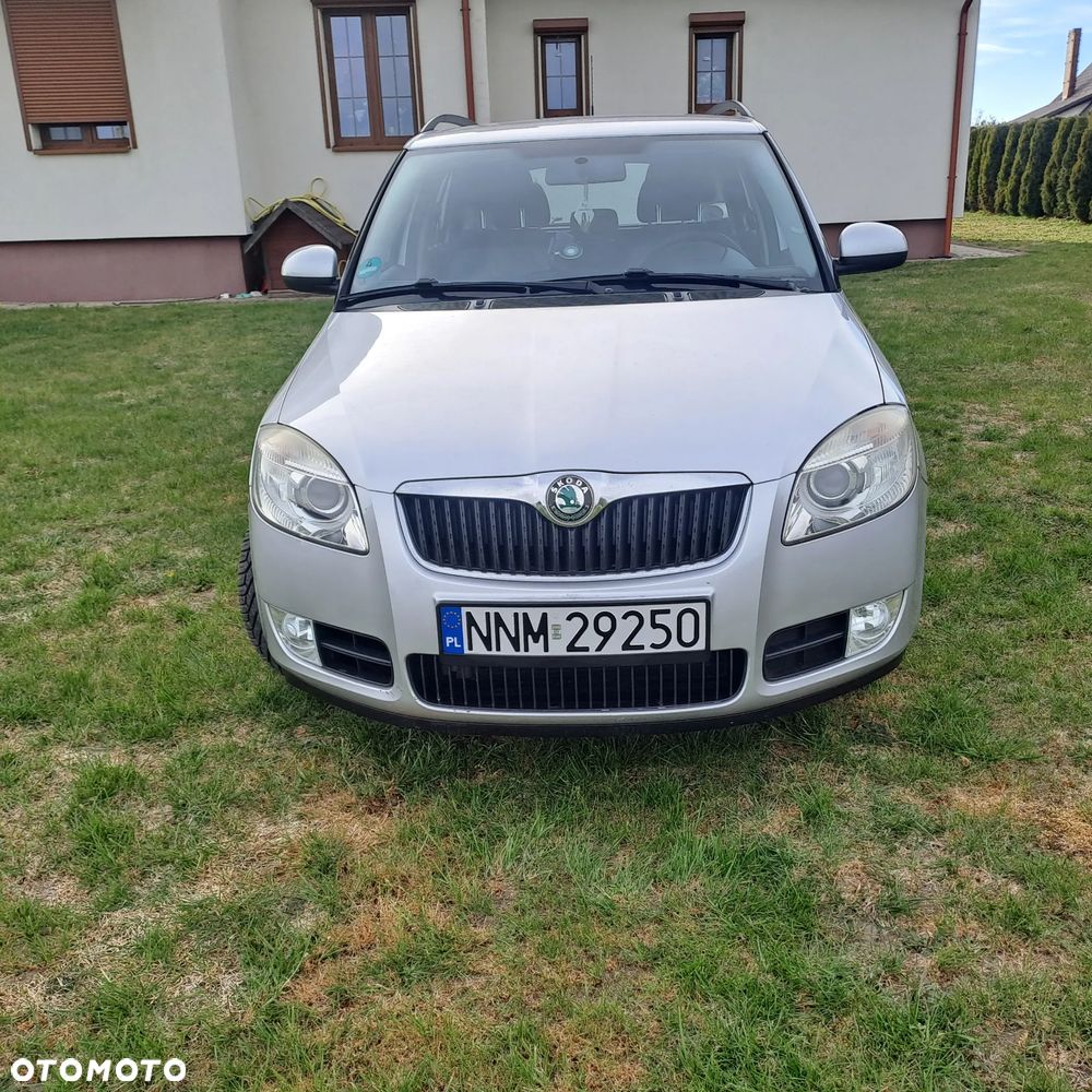 Skoda Fabia 1.4 16V Elegance Plus - 1