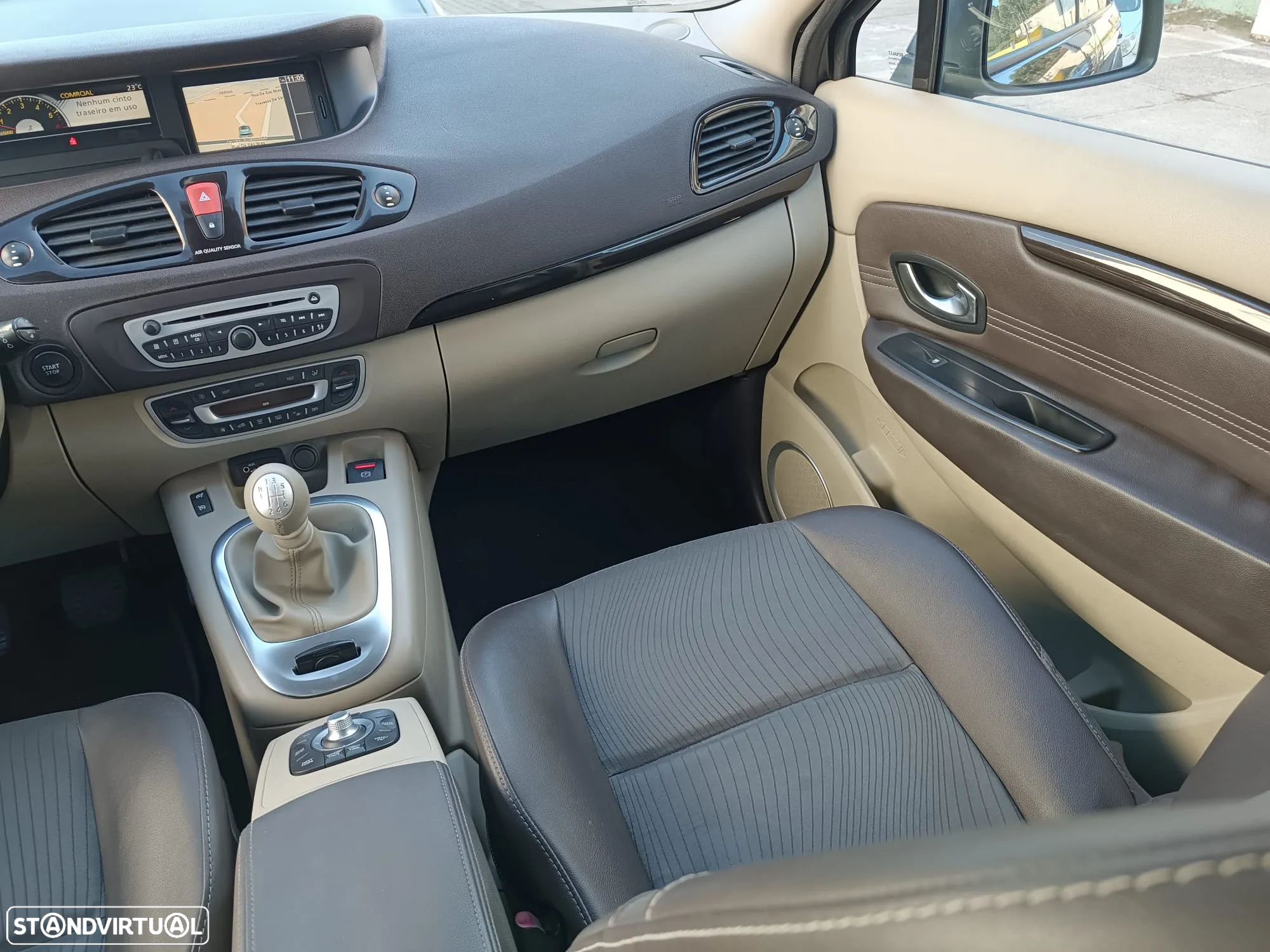Renault Scénic 1.5 dCi Dynamique S - 14