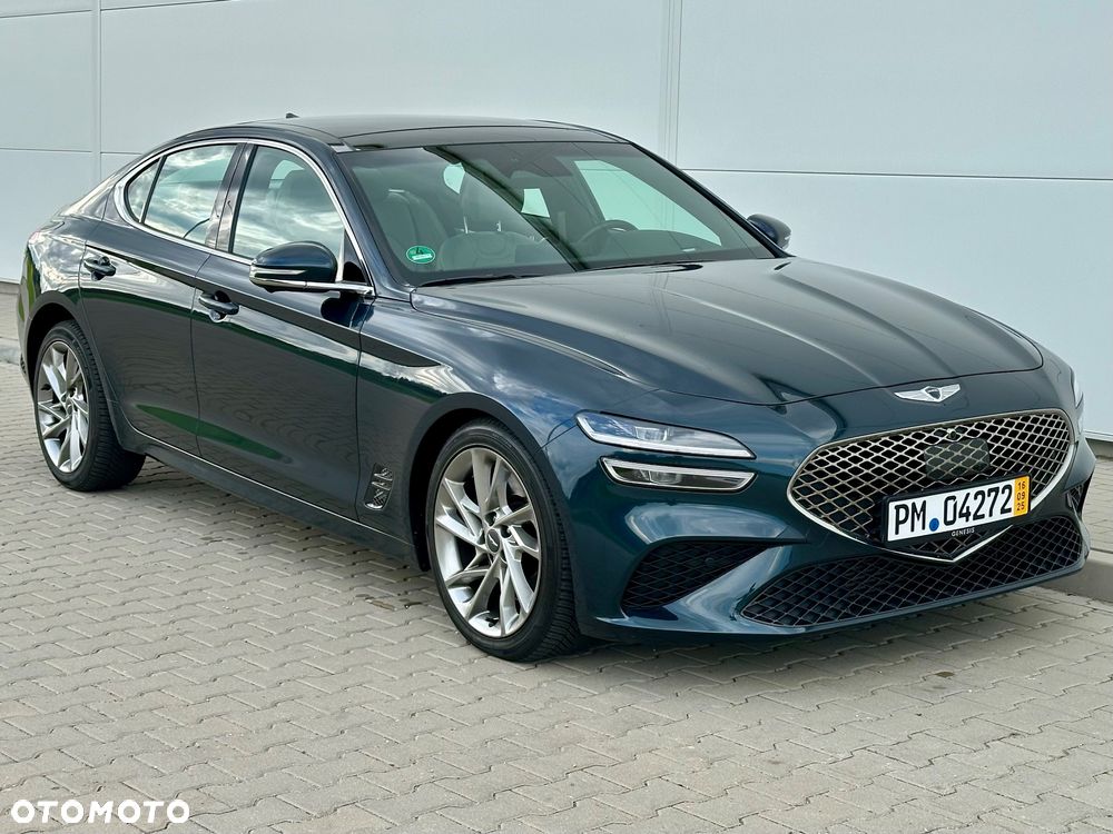 Genesis G70 Shooting Brake 2.0T RWD 8AT Premium - 12