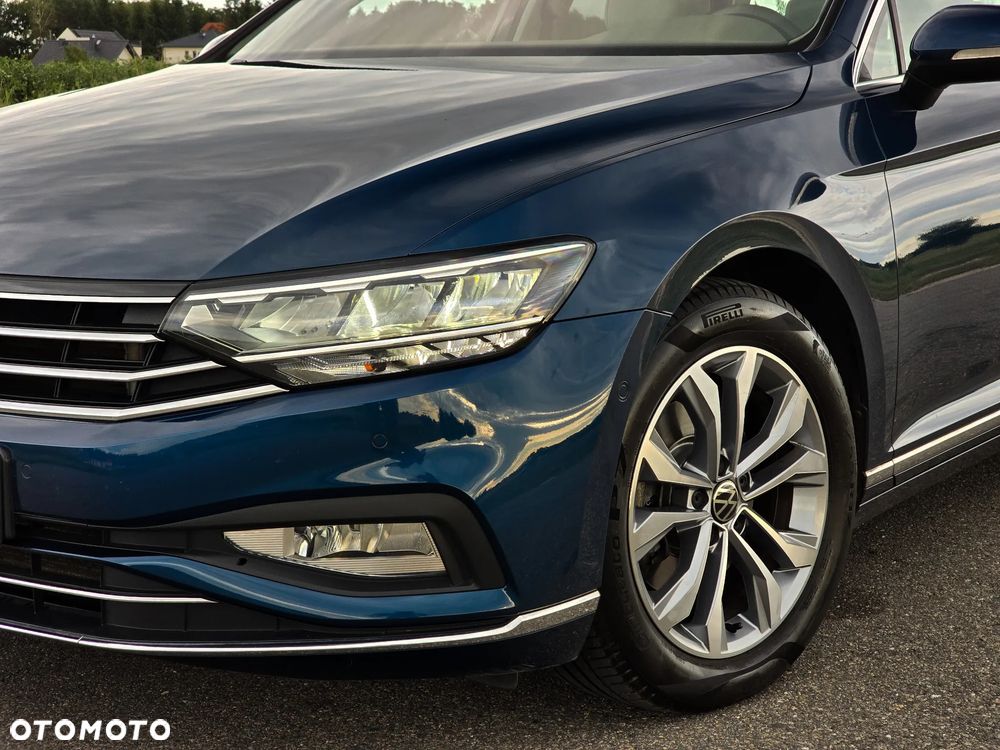 Volkswagen Passat Variant 2.0 TDI EVO Elegance DSG - 3