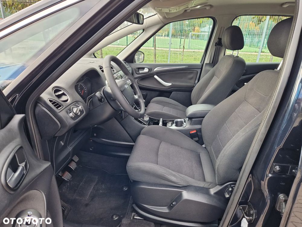 Ford S-Max - 21