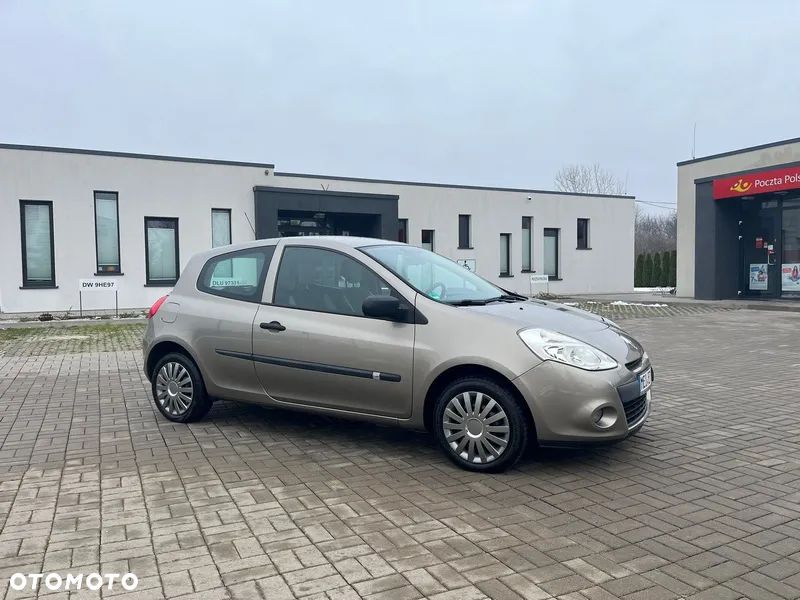 Renault Clio 1.2 16V Arctica - 2