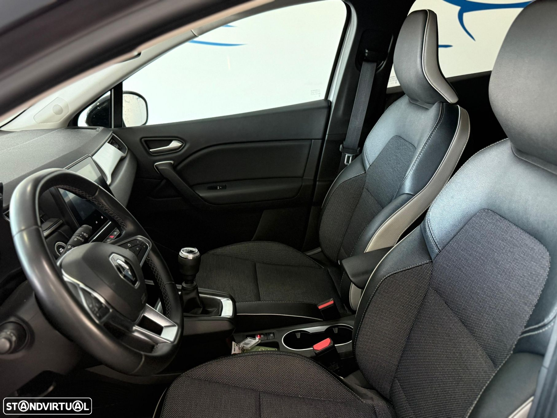 Renault Captur 1.0 TCe Intens - 4