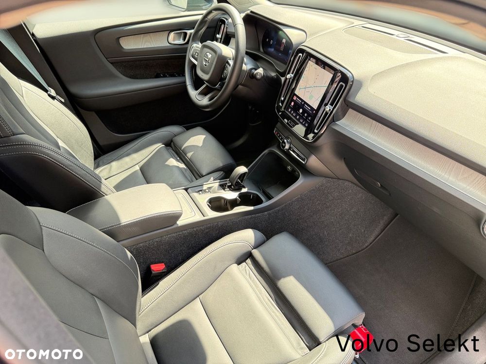 Volvo XC 40 - 28
