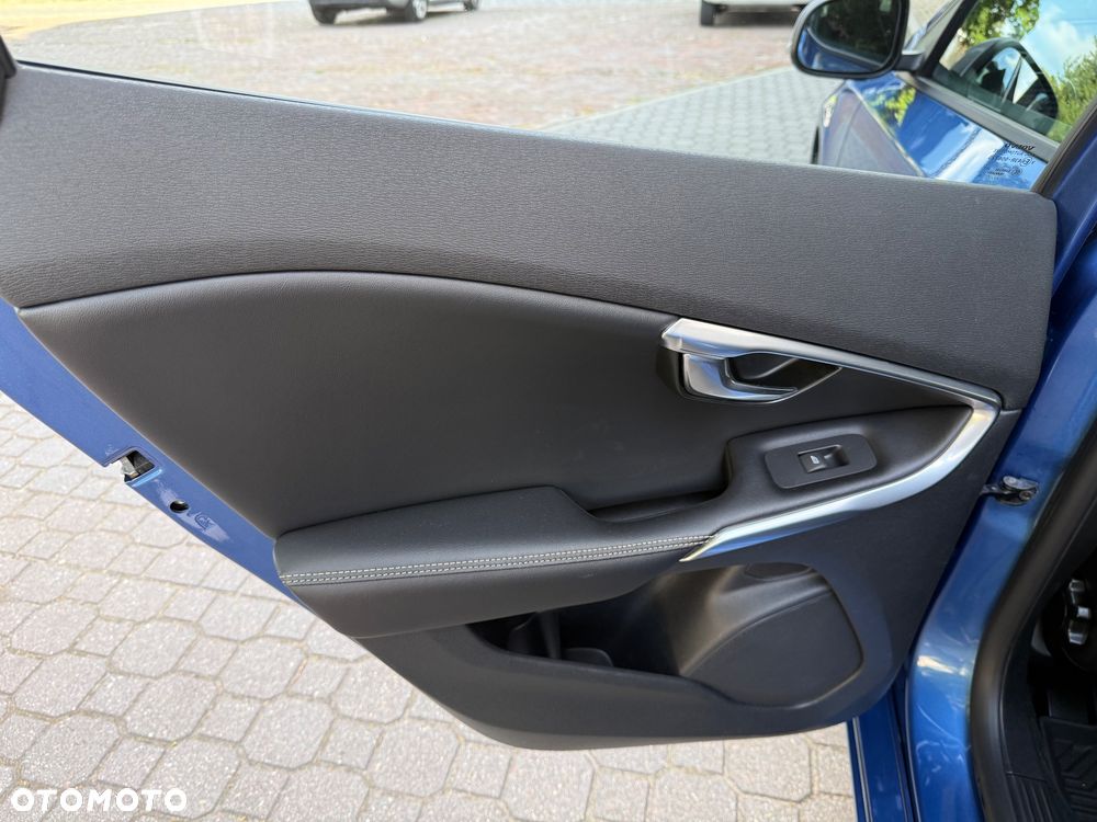 Volvo V40 D2 Drive-E Summum - 22