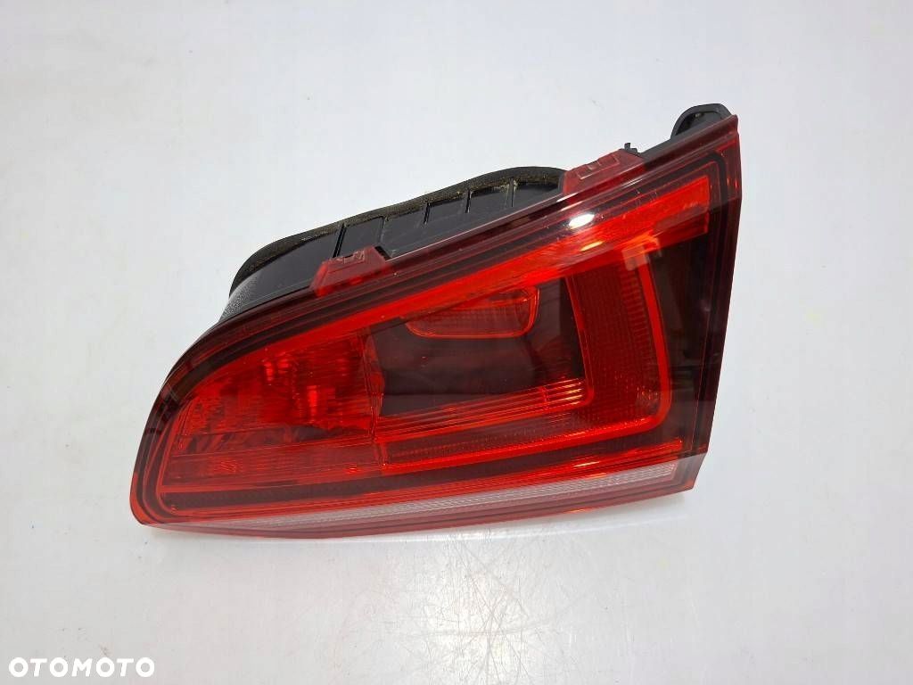 VW Golf VII 2016 Tył strona prawa Lampy tylnej klapy bagażnika 5G9945094F - 1