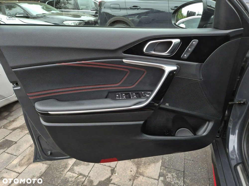 Kia ProCeed 1.6 T-GDI DCT7 OPF GT - 14