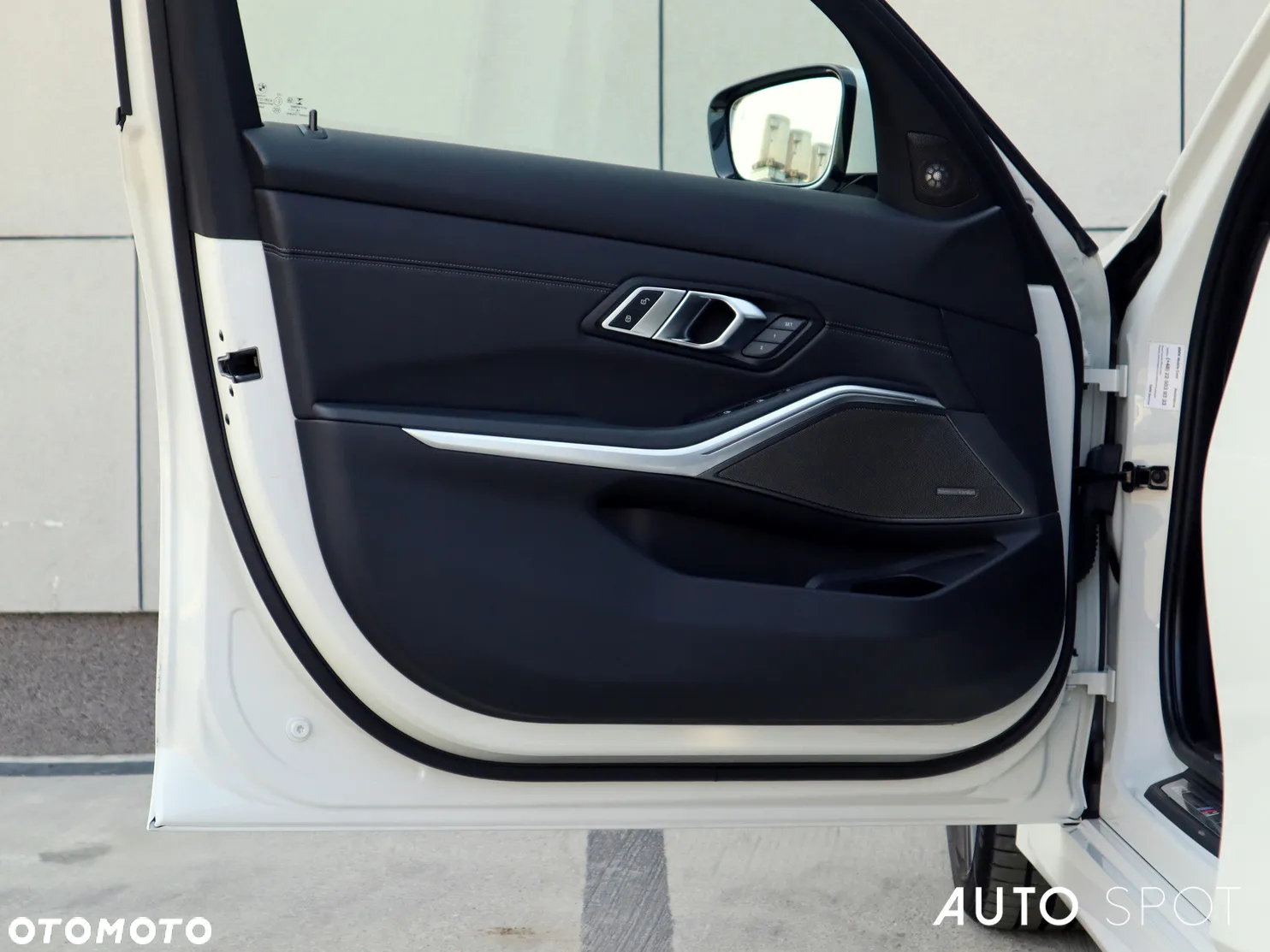 BMW Seria 3 320d xDrive M Sport - 11
