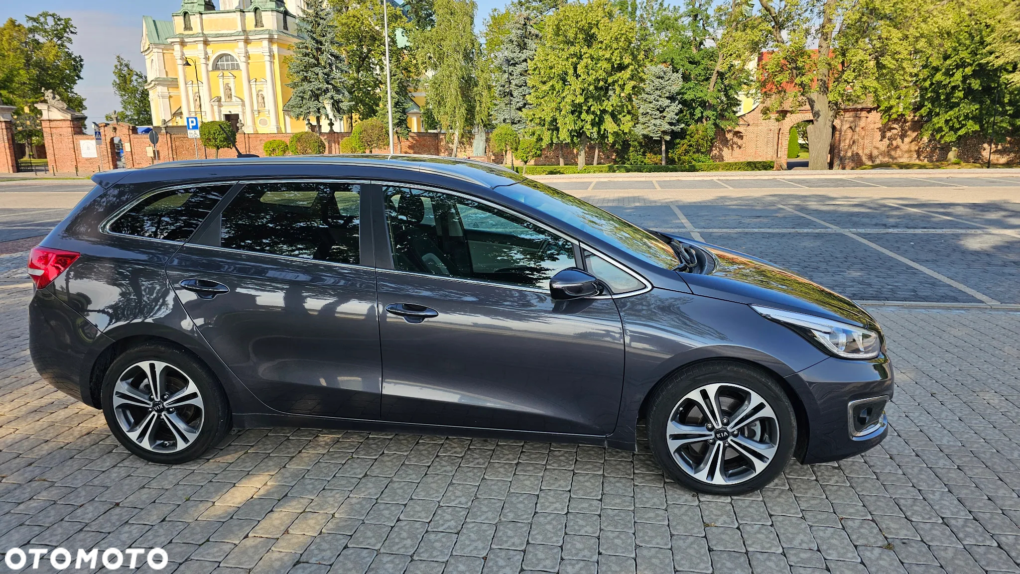 Kia Ceed SW 1.6 CRDi DCT Platinum Edition - 6